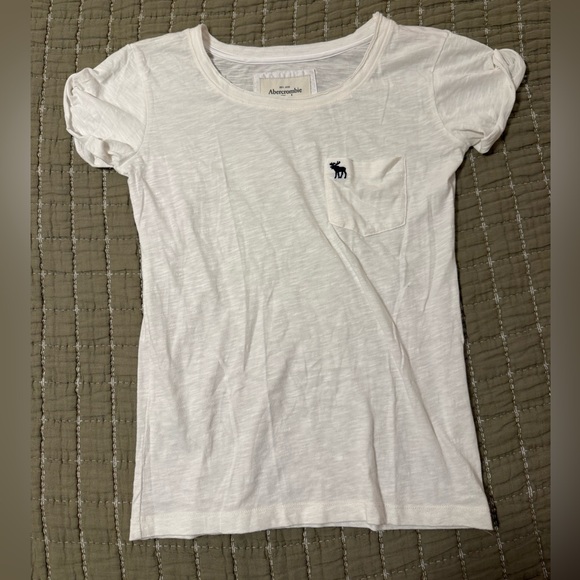 Abercrombie and Fitch Tee Bundle - Picture 2 of 6